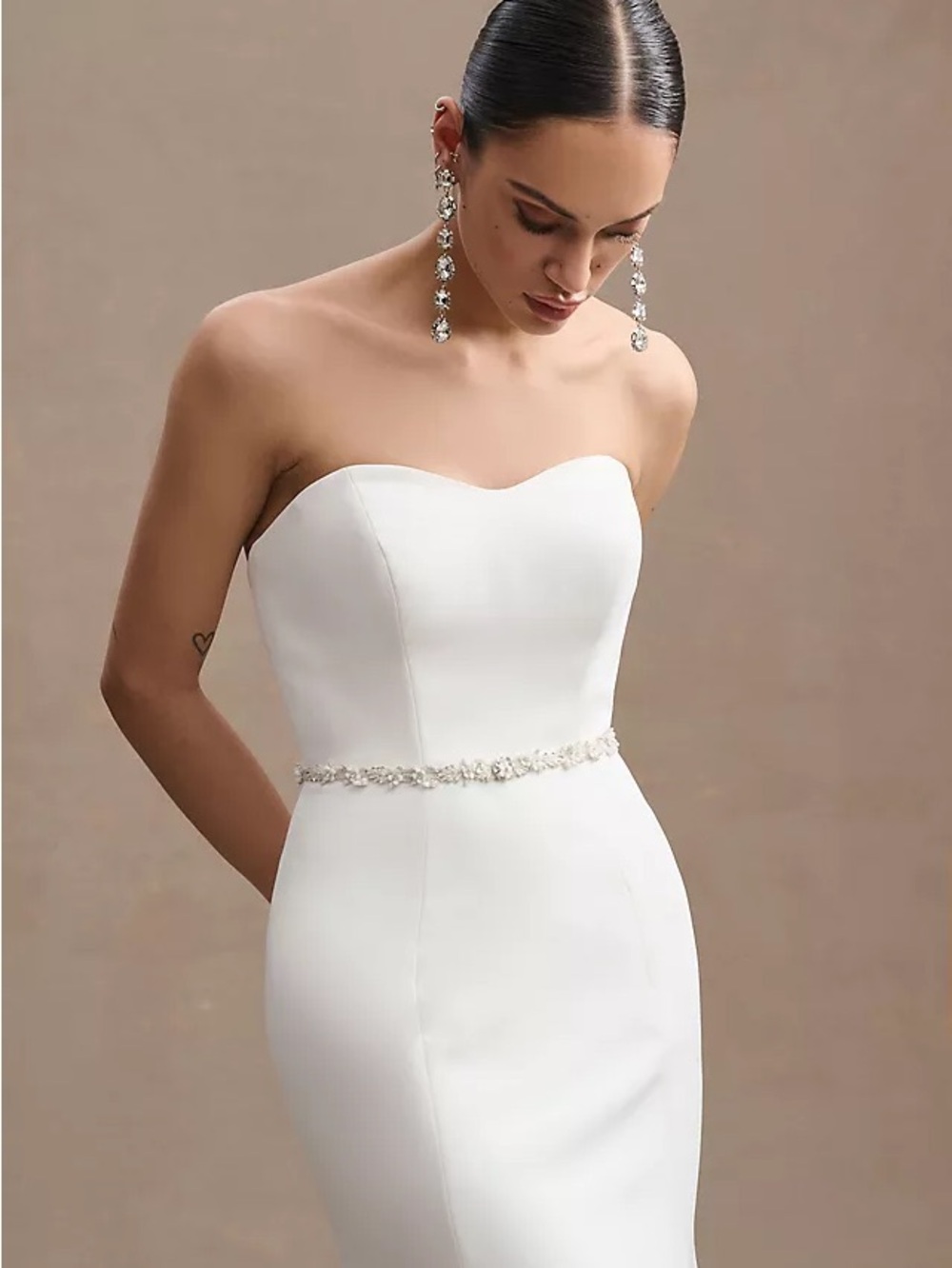 Blossom Veils & Accessories
Classic Skinny Sash Belt Pearl and Rhinestone - Picture 7 of 11